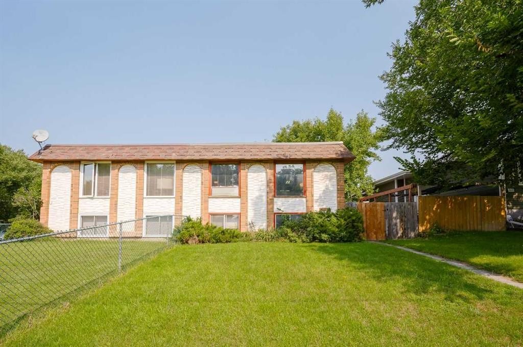 3603 29A Avenue Se, Calgary, AB - Outdoor