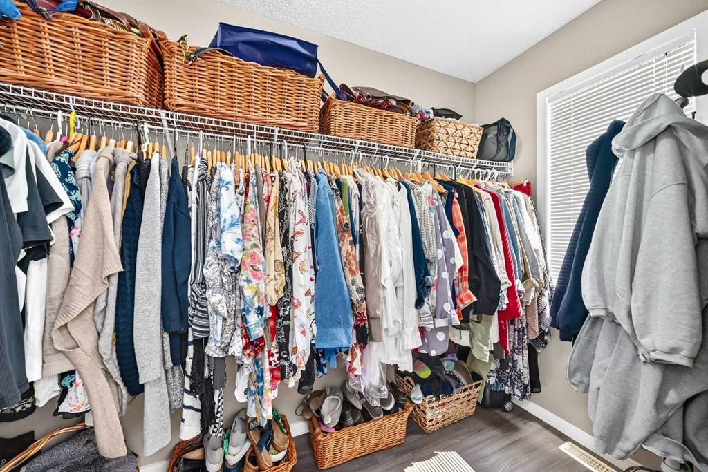 1915 Copperfield Boulevard Se, Calgary, AB - Indoor With Storage