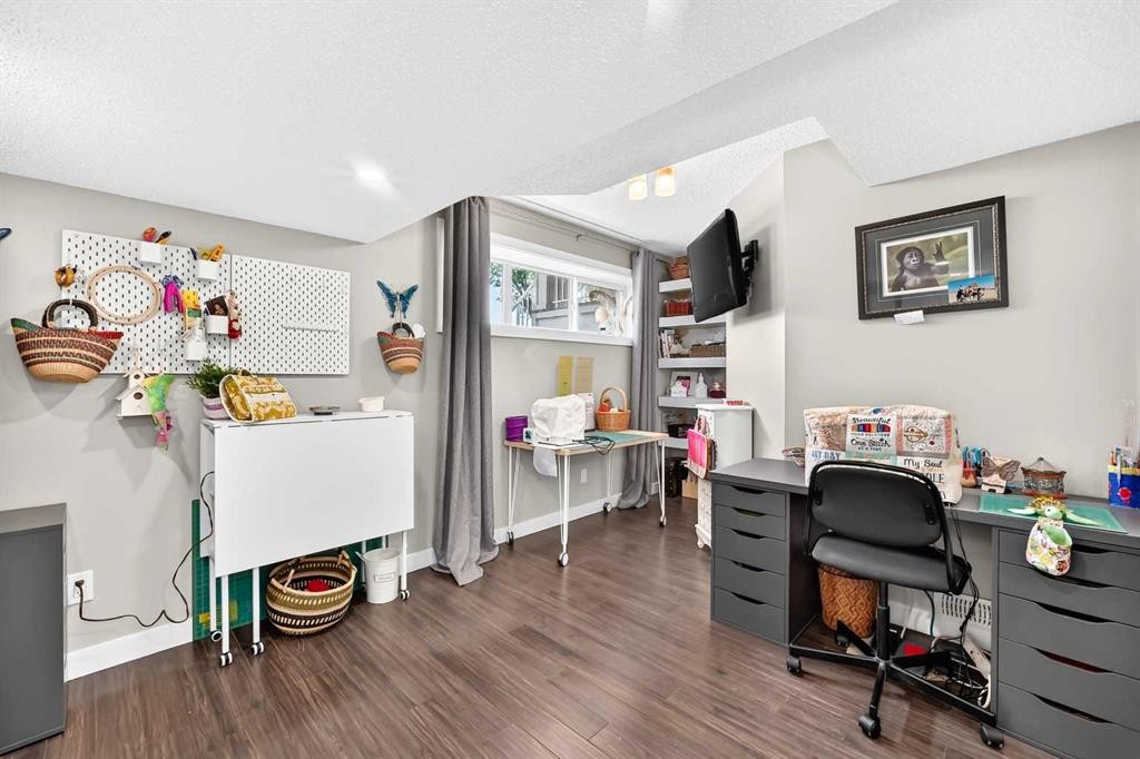 1915 Copperfield Boulevard Se, Calgary, AB - Indoor Photo Showing Office
