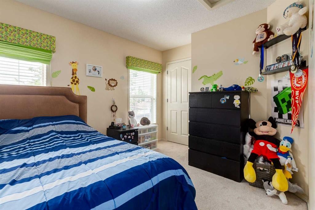 880 Prestwick Circle Se, Calgary, AB