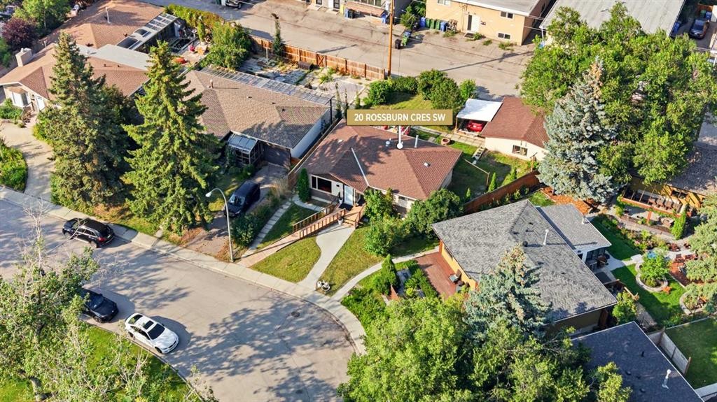 20 Rossburn Crescent Sw, Calgary, AB - Outdoor With View