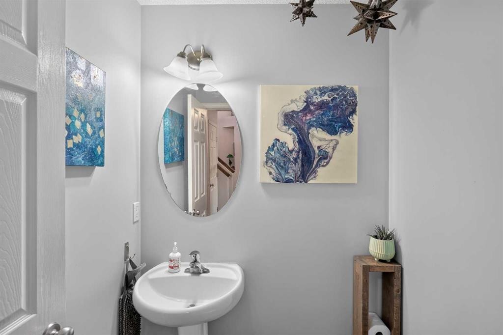 288 Evansbrooke Way Nw, Calgary, AB - Indoor Photo Showing Bathroom