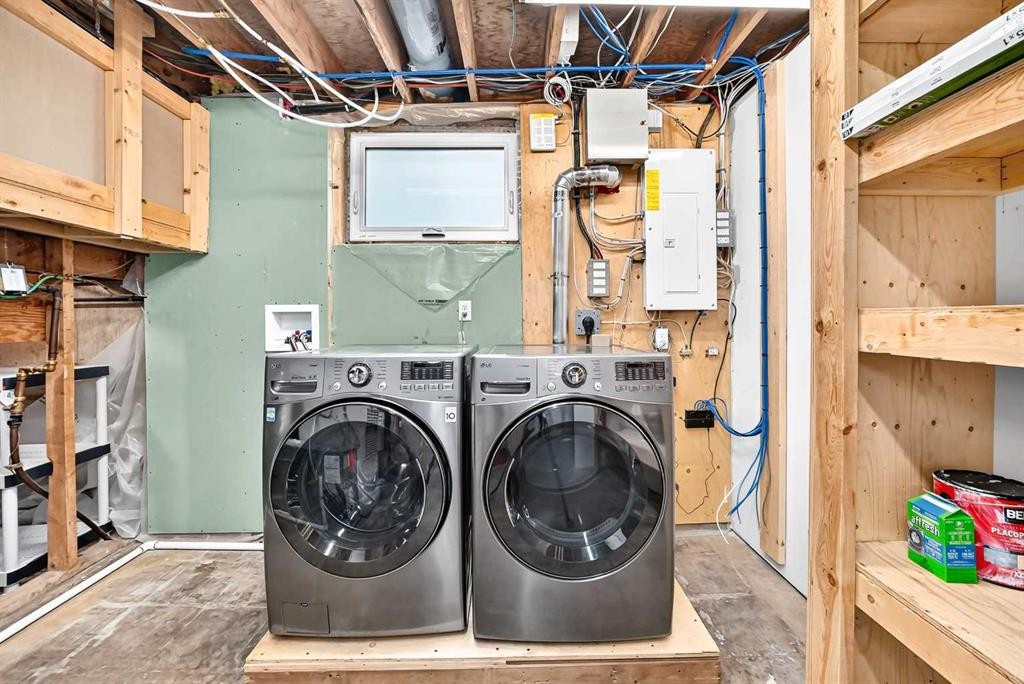 173 Cornwallis Drive Nw, Calgary, AB - Indoor Photo Showing Laundry Room