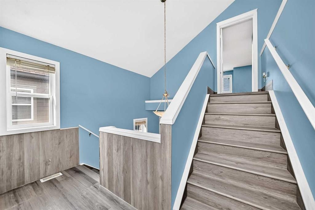 87 Tarawood Grove Ne, Calgary, AB - Indoor Photo Showing Other Room