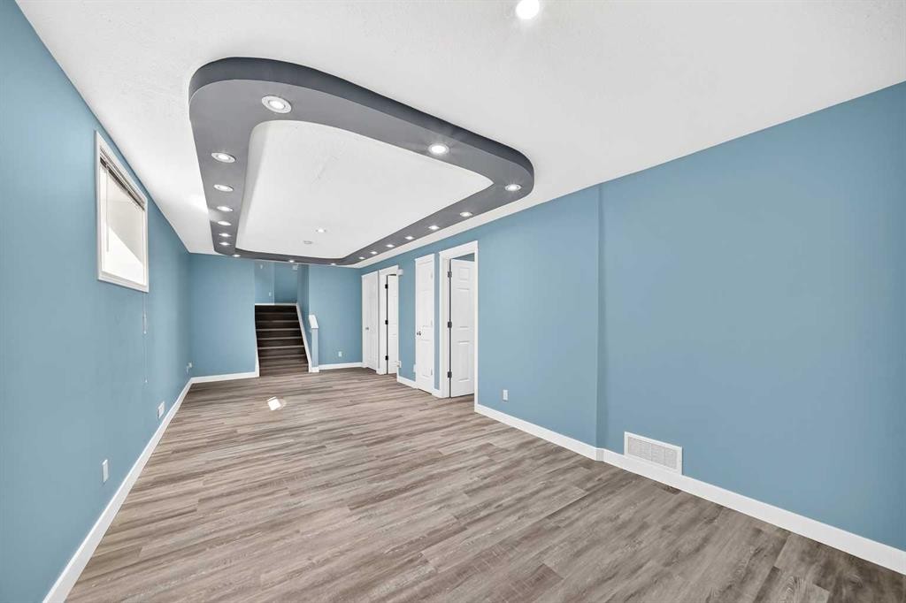 87 Tarawood Grove Ne, Calgary, AB - Indoor Photo Showing Other Room