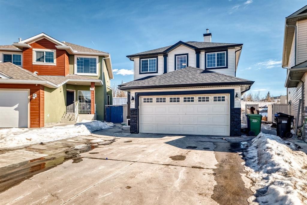 16 Saddlecrest Park Ne, Calgary, AB - Outdoor With Facade