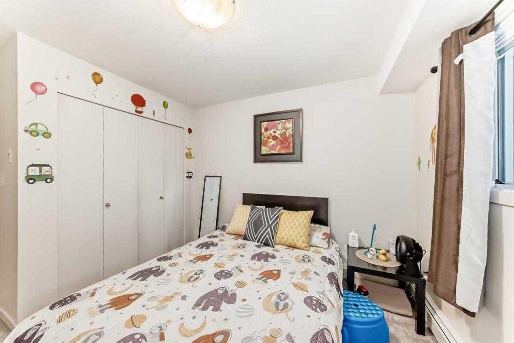 3302-181 Skyview Ranch Manor Ne, Calgary, AB - Indoor Photo Showing Bedroom