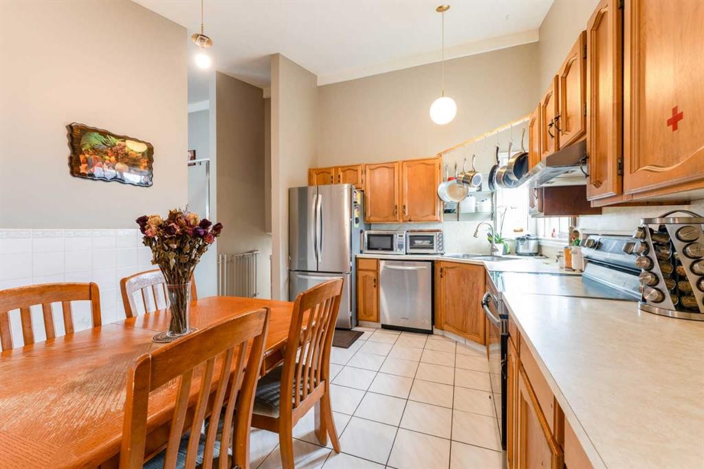115 Maunsell Close Ne, Calgary, AB - Indoor