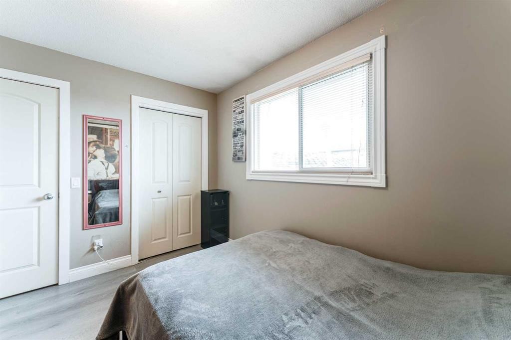 115 Maunsell Close Ne, Calgary, AB - Indoor Photo Showing Bedroom