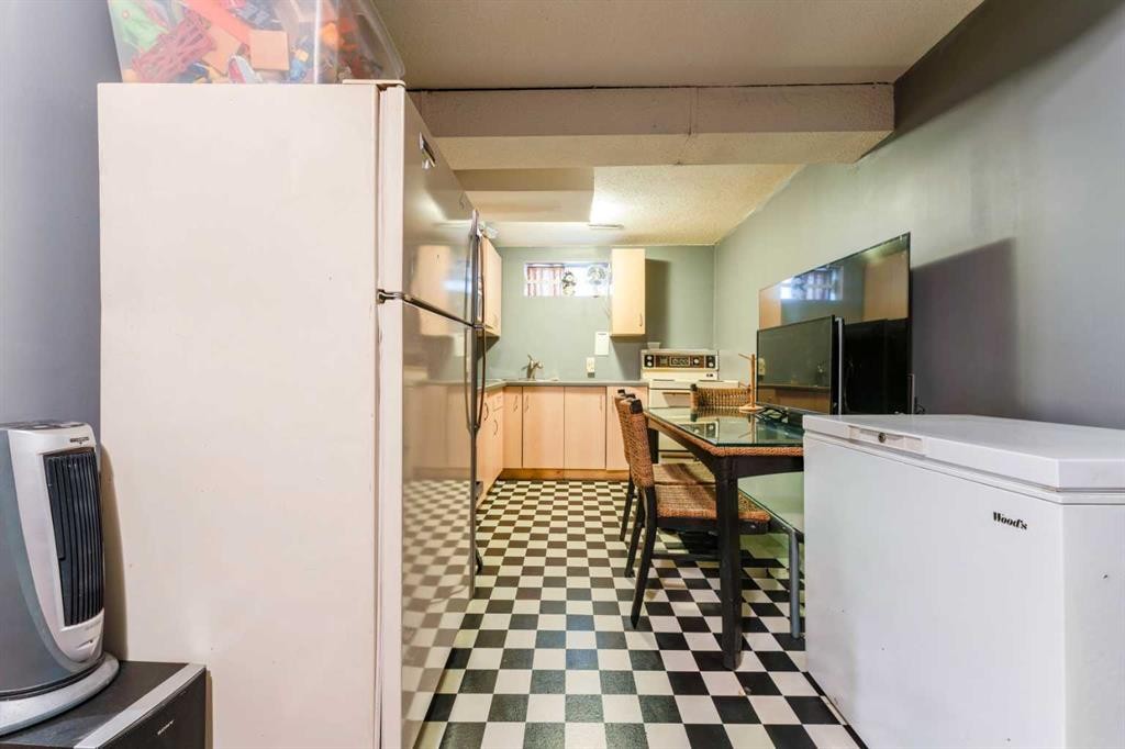 115 Maunsell Close Ne, Calgary, AB - Indoor