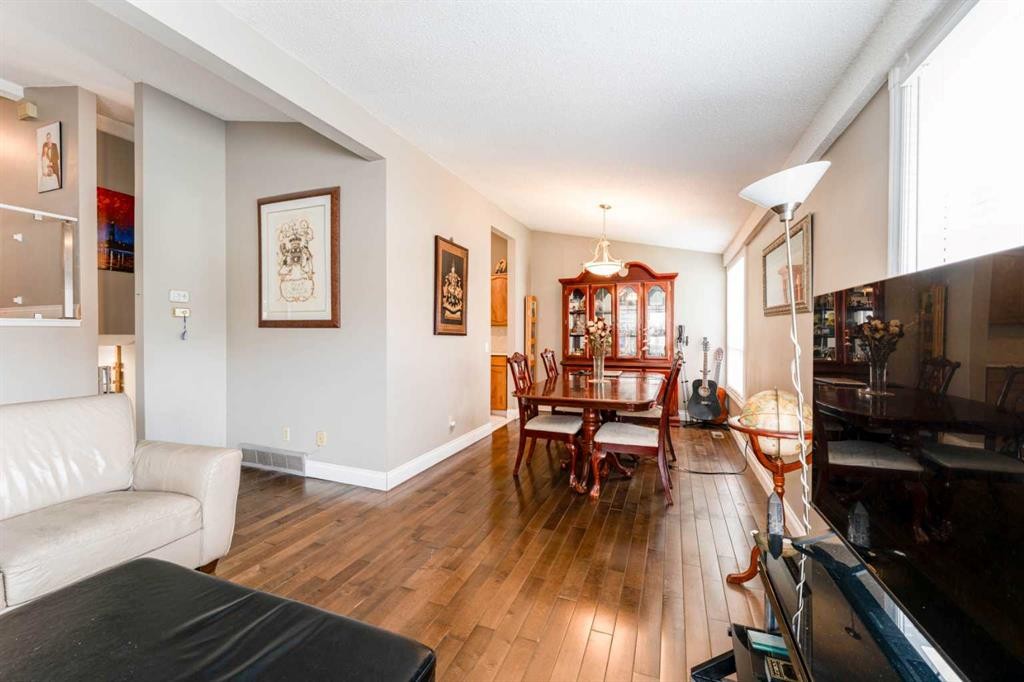115 Maunsell Close Ne, Calgary, AB - Indoor