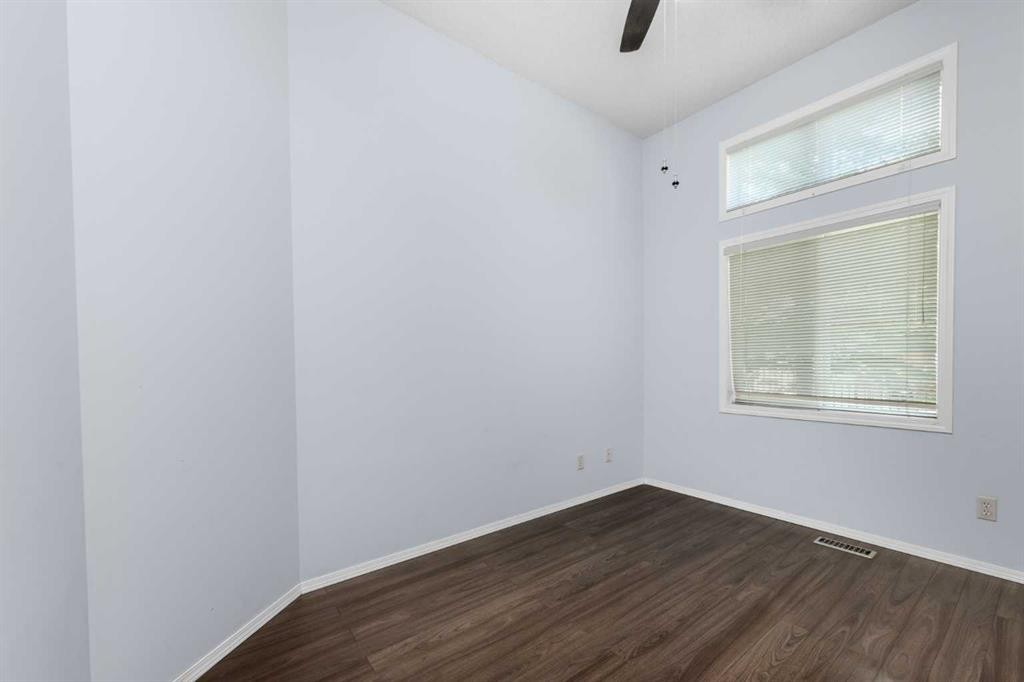 25 Prestwick Pond Terrace Se, Calgary, AB - Indoor Photo Showing Other Room