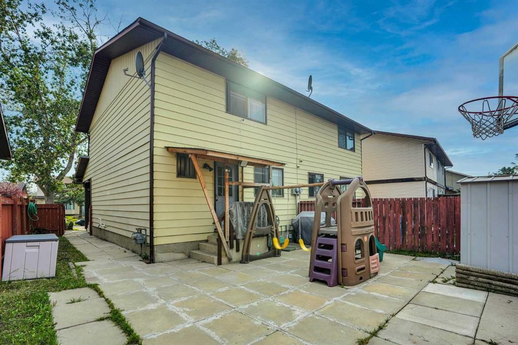5620 Temple Drive Ne, Calgary, AB - Outdoor With Exterior