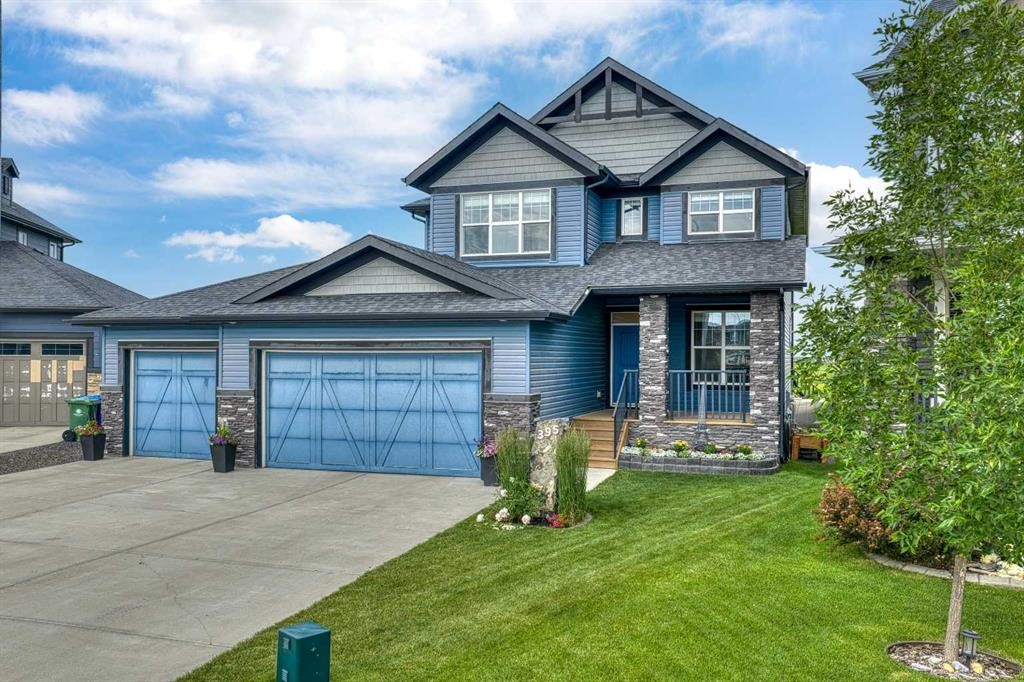395 Boulder Creek Bay Se, Langdon, AB - Outdoor With Facade