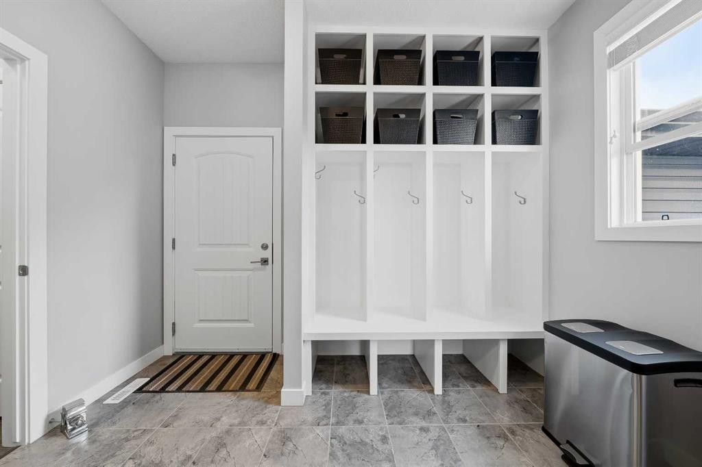 395 Boulder Creek Bay Se, Langdon, AB - Indoor Photo Showing Other Room