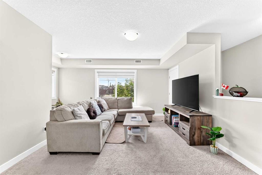 196-300 Marina Drive, Chestermere, AB - Indoor Photo Showing Other Room