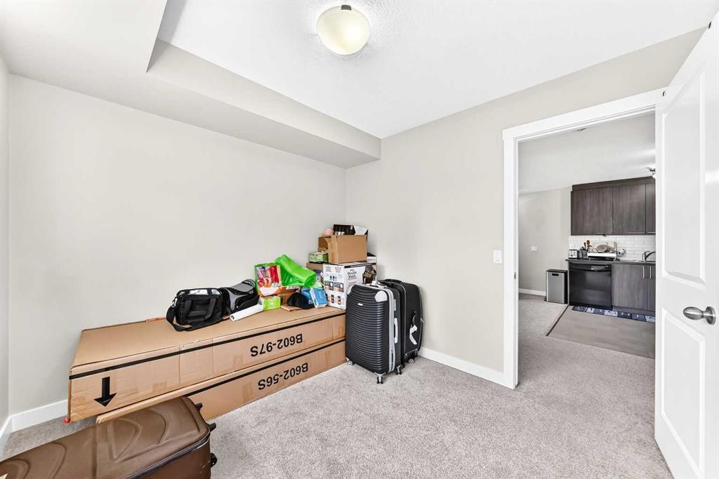 196-300 Marina Drive, Chestermere, AB - Indoor Photo Showing Other Room