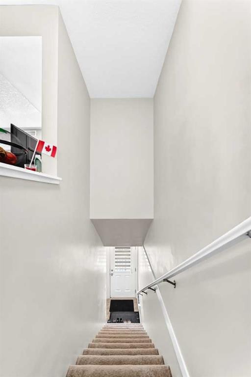 196-300 Marina Drive, Chestermere, AB - Indoor Photo Showing Other Room