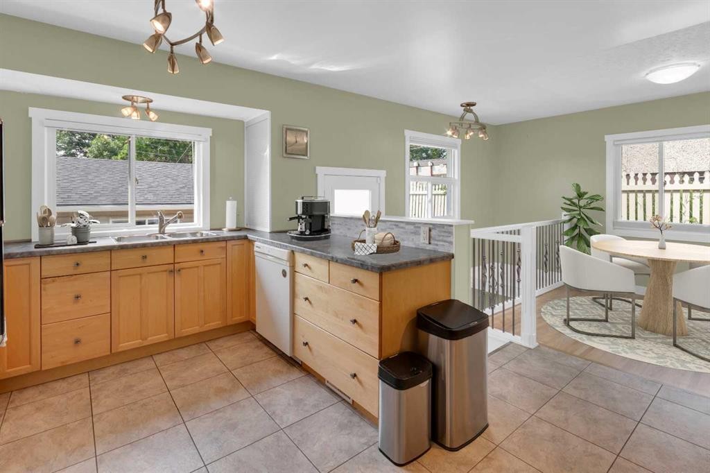 1 Thorncliffe Crescent Nw, Calgary, AB - Indoor