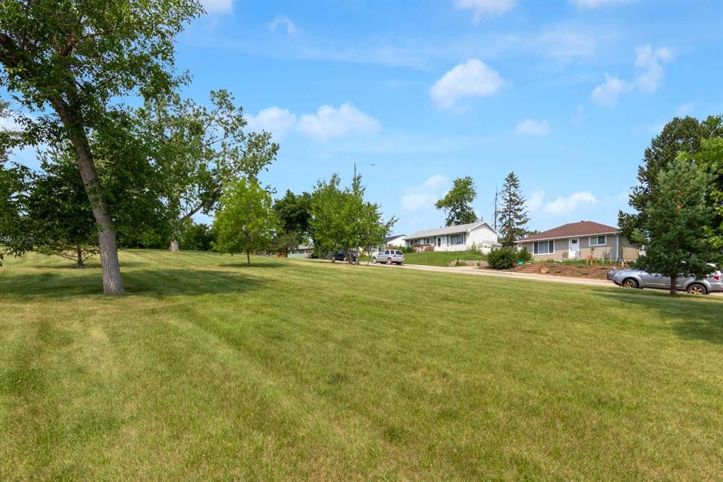 1 Thorncliffe Crescent Nw, Calgary, AB - Outdoor