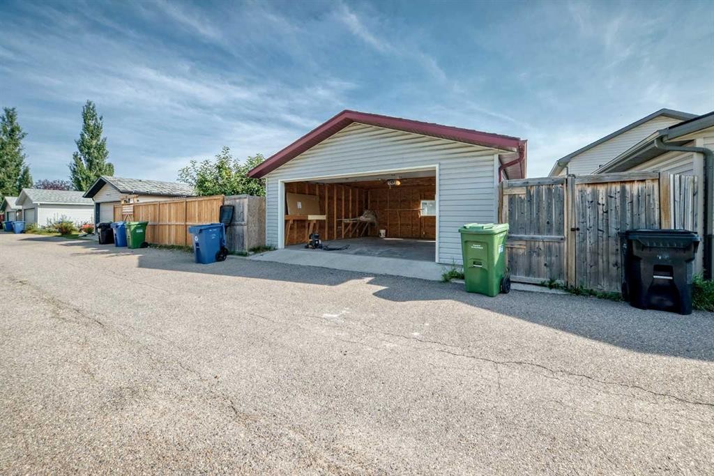 187 Arbour Meadows Close Nw, Calgary, AB - Outdoor With Exterior