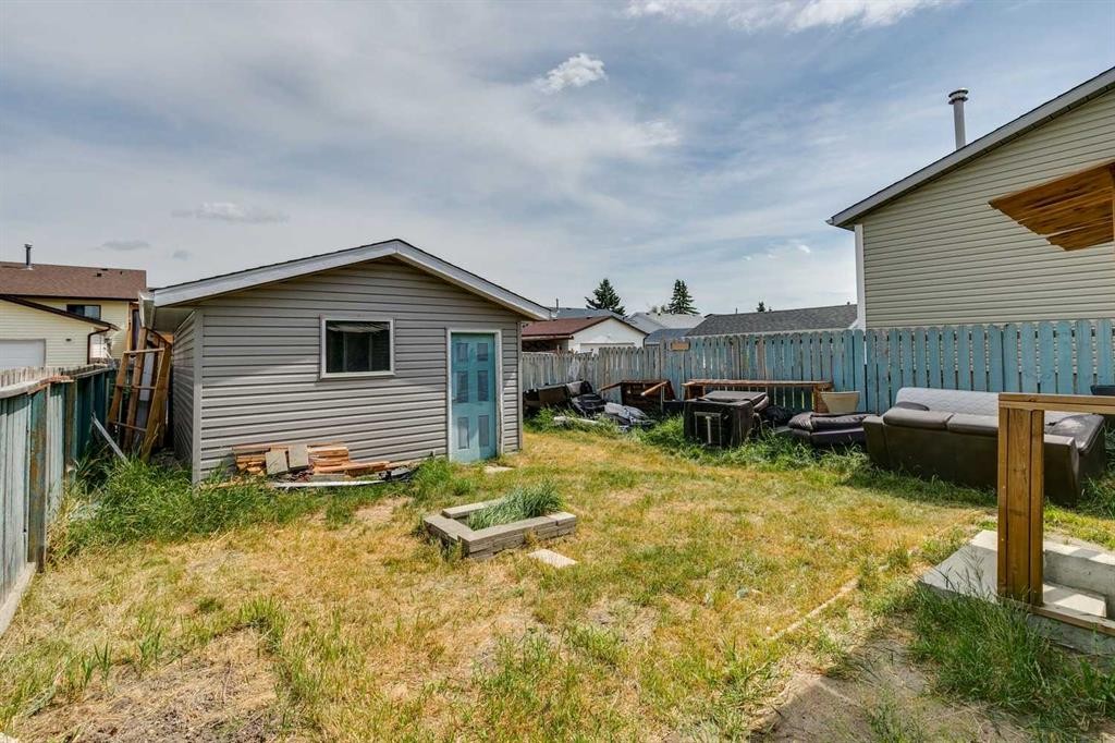 104 Falmere Way Ne, Calgary, AB - Outdoor With Exterior