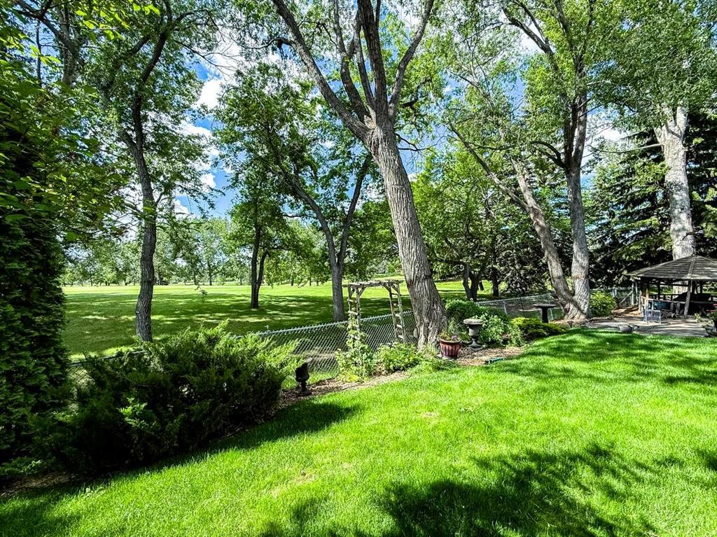 152 Mapleburn Drive Se, Calgary, AB
