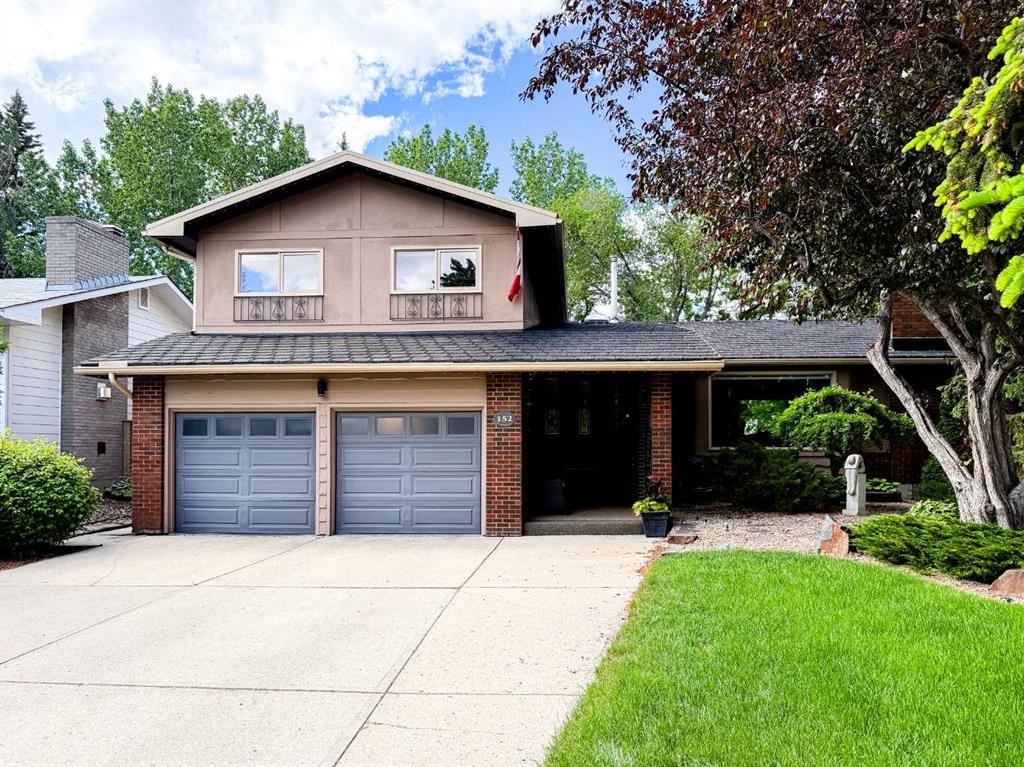 152 Mapleburn Drive Se, Calgary, AB