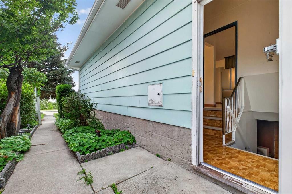 7035 Huntercrest Road Nw, Calgary, AB