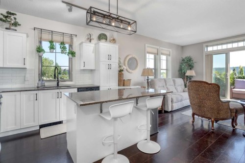320-205 Sunset Drive  Cochrane, AB T4C 0H6