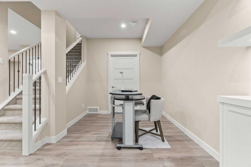 2306 Bayside Circle Sw, Airdrie, AB - Indoor Photo Showing Other Room