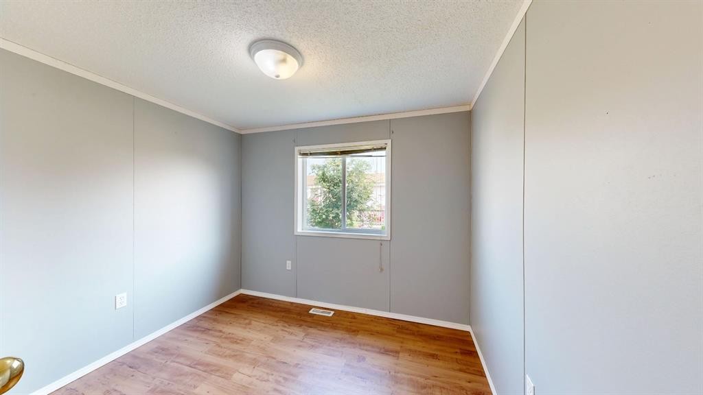 1905 29 Avenue, Nanton, AB - Indoor Photo Showing Other Room
