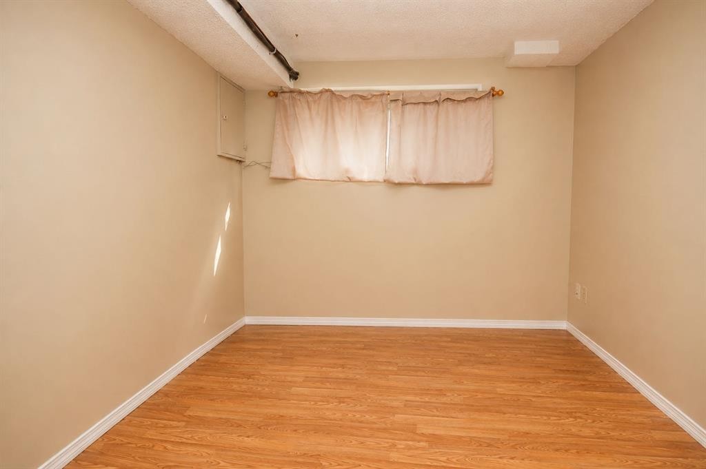 7 Dovercliffe Way Se, Calgary, AB - Indoor