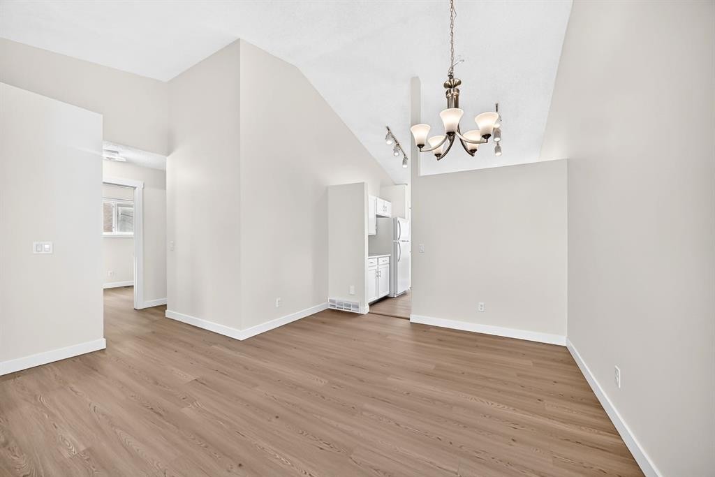143 Applewood Drive Se, Calgary, AB - Indoor Photo Showing Other Room