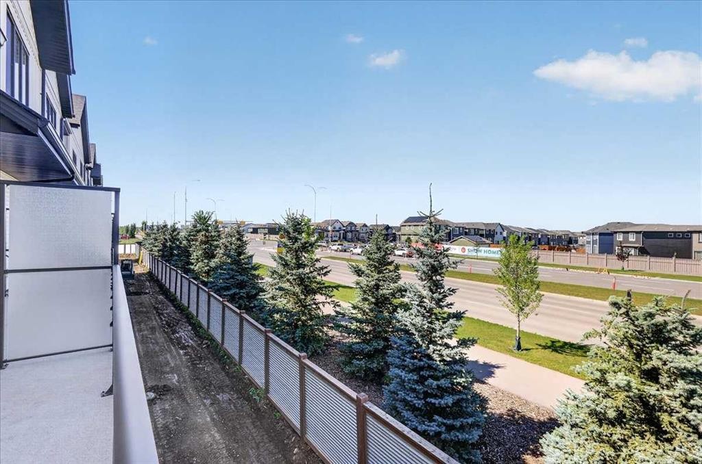 201-1750 Rangeview Drive Se, Calgary, AB