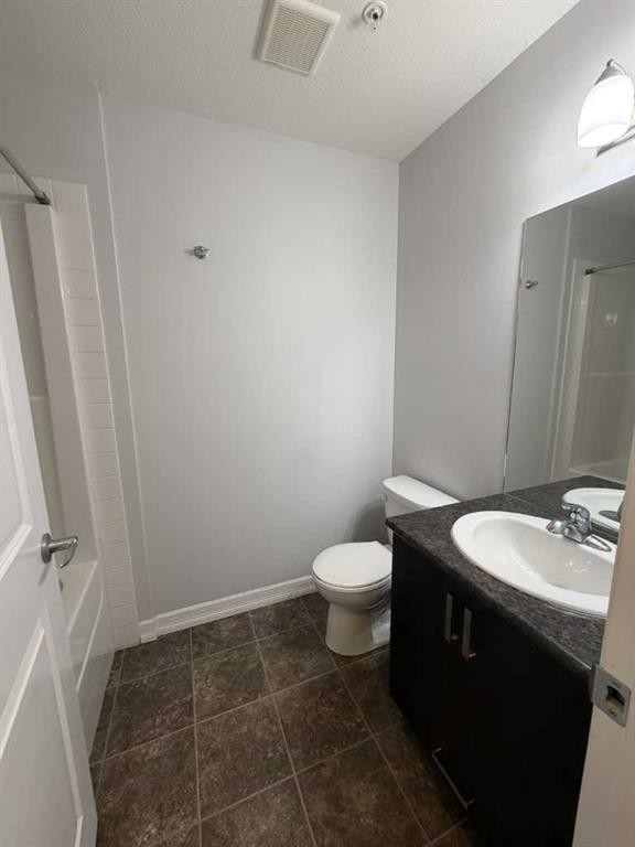 219-117 Copperpond Common Se, Calgary, AB - Indoor Photo Showing Bathroom