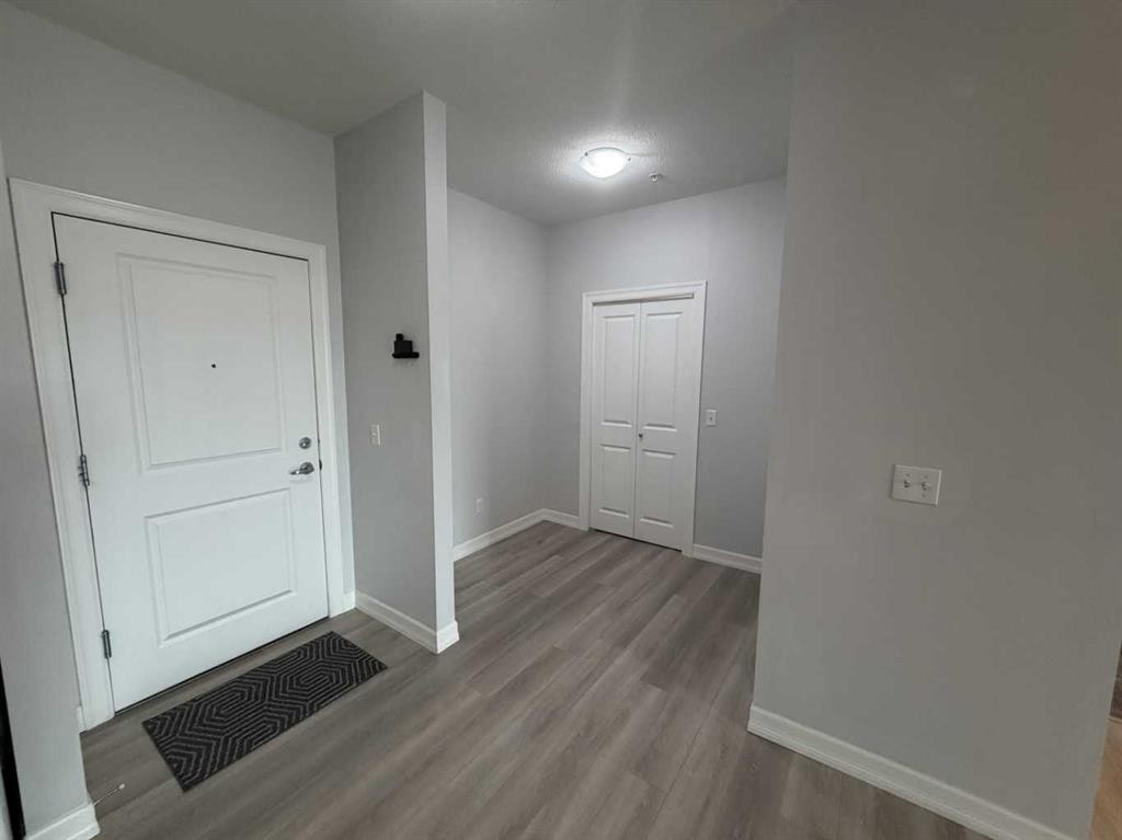 219-117 Copperpond Common Se, Calgary, AB - Indoor Photo Showing Other Room