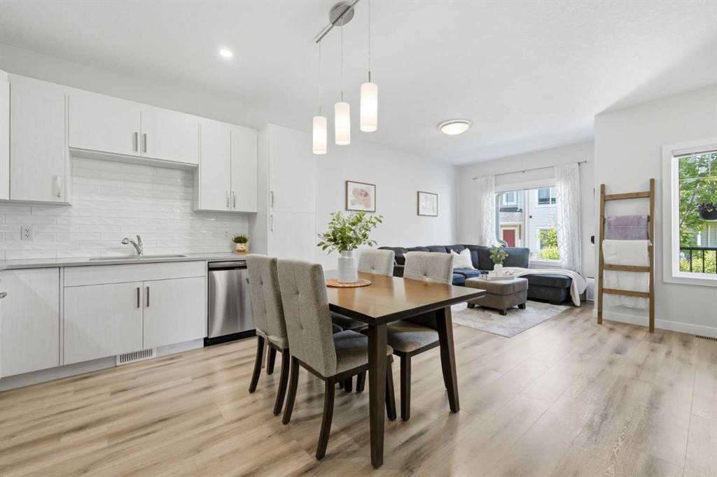 535 Canals Crossing Sw, Airdrie, AB - Indoor