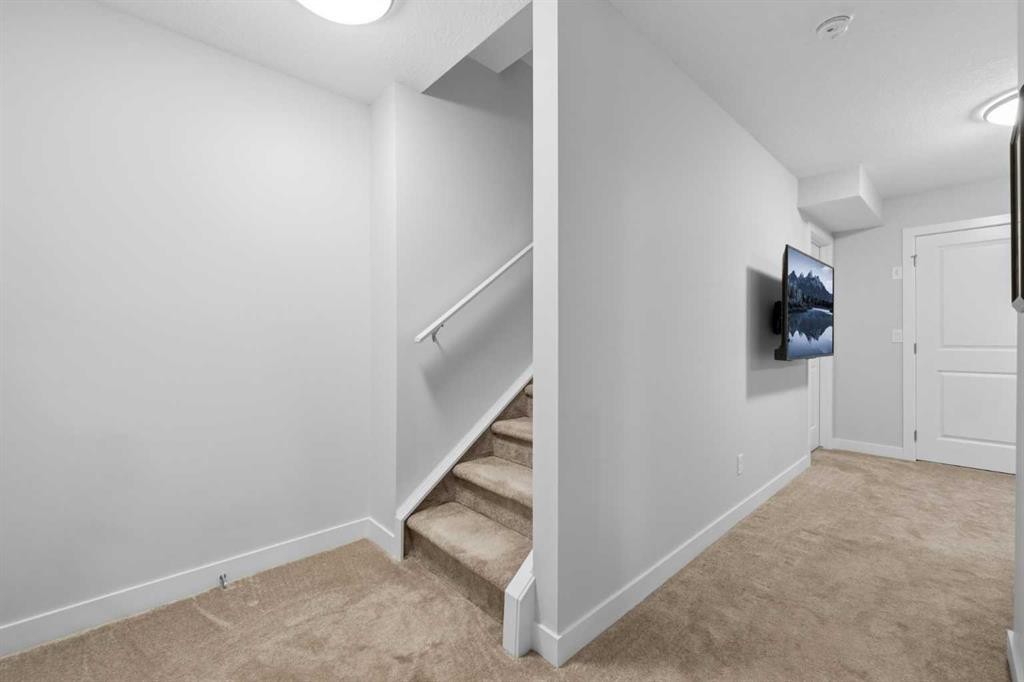535 Canals Crossing Sw, Airdrie, AB - Indoor Photo Showing Other Room
