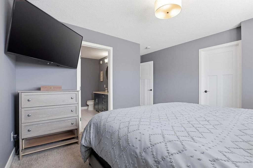 374 Masters Road Se, Calgary, AB