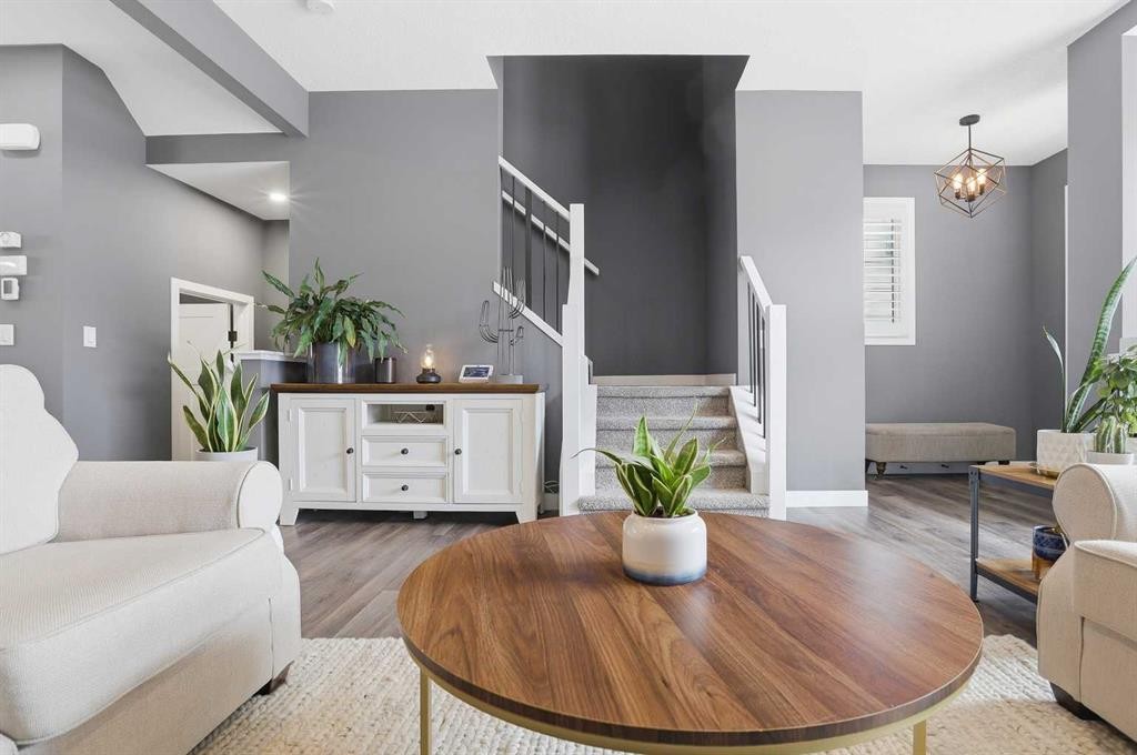 374 Masters Road Se, Calgary, AB