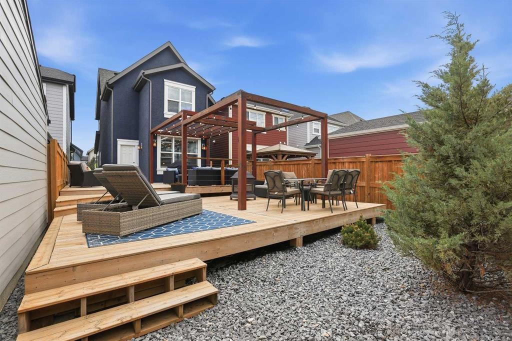 374 Masters Road Se, Calgary, AB