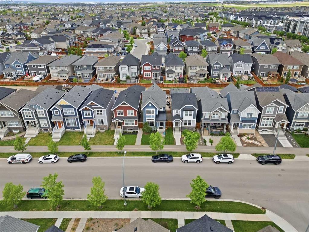 374 Masters Road Se, Calgary, AB