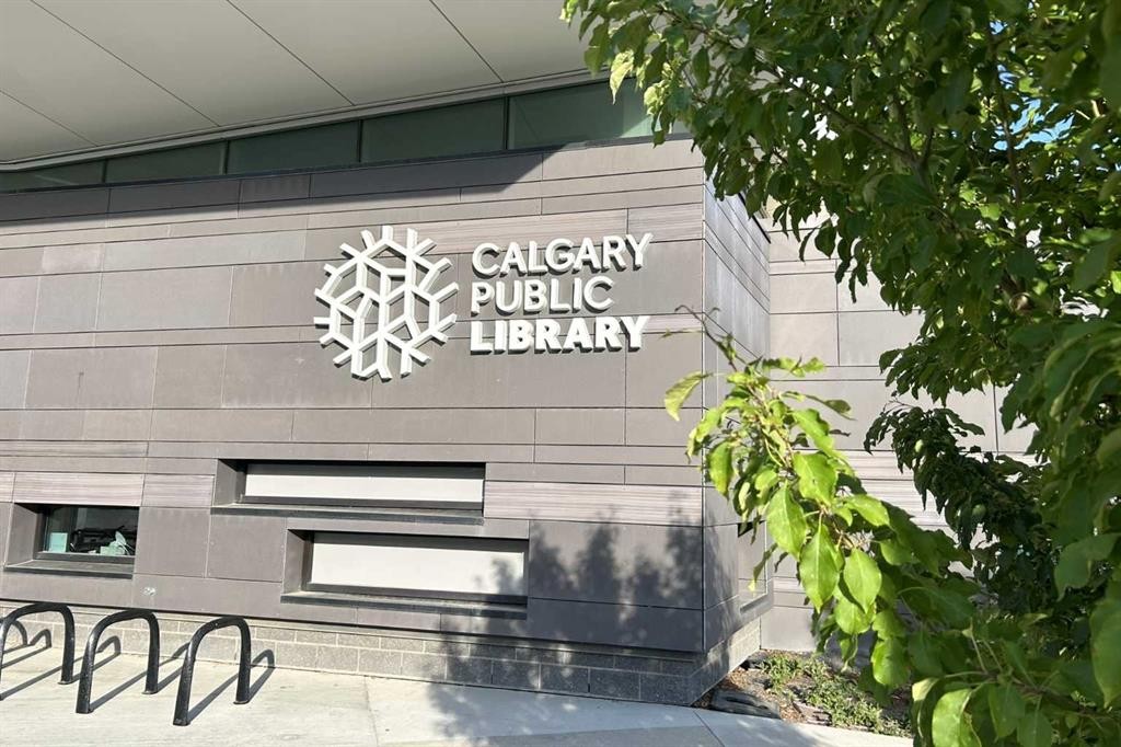212-4150 Seton Drive Sw, Calgary, AB -