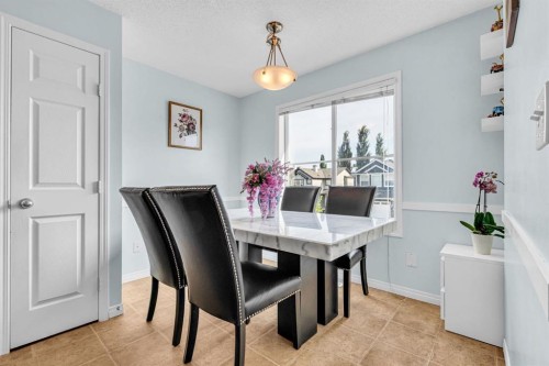 28 Everhollow Way Sw, Calgary, AB 