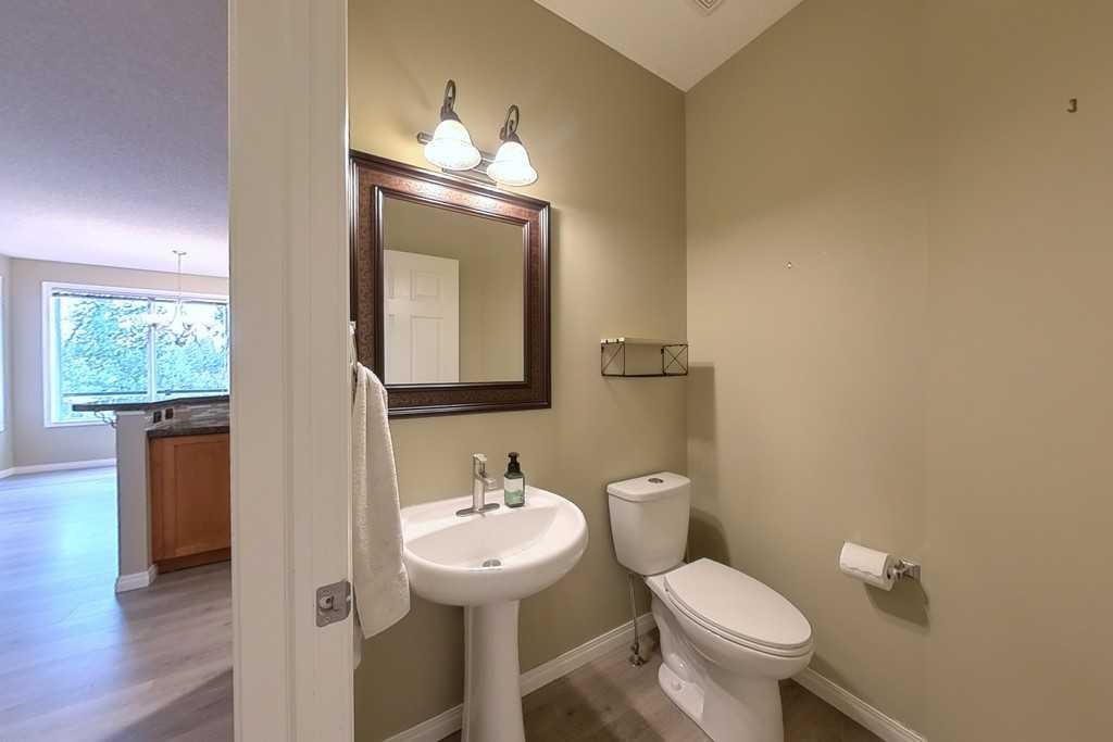 149 Rockborough Green Nw, Calgary, AB - Indoor Photo Showing Bathroom