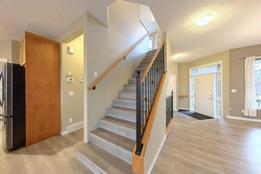 149 Rockborough Green Nw, Calgary, AB - Indoor Photo Showing Other Room