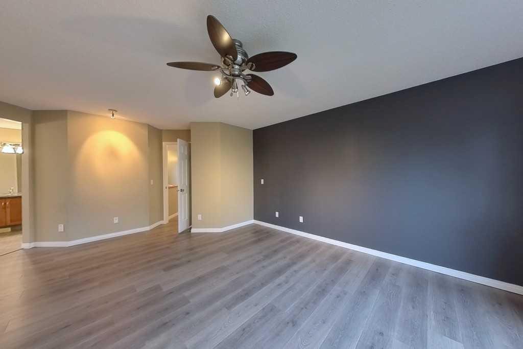 149 Rockborough Green Nw, Calgary, AB - Indoor Photo Showing Other Room
