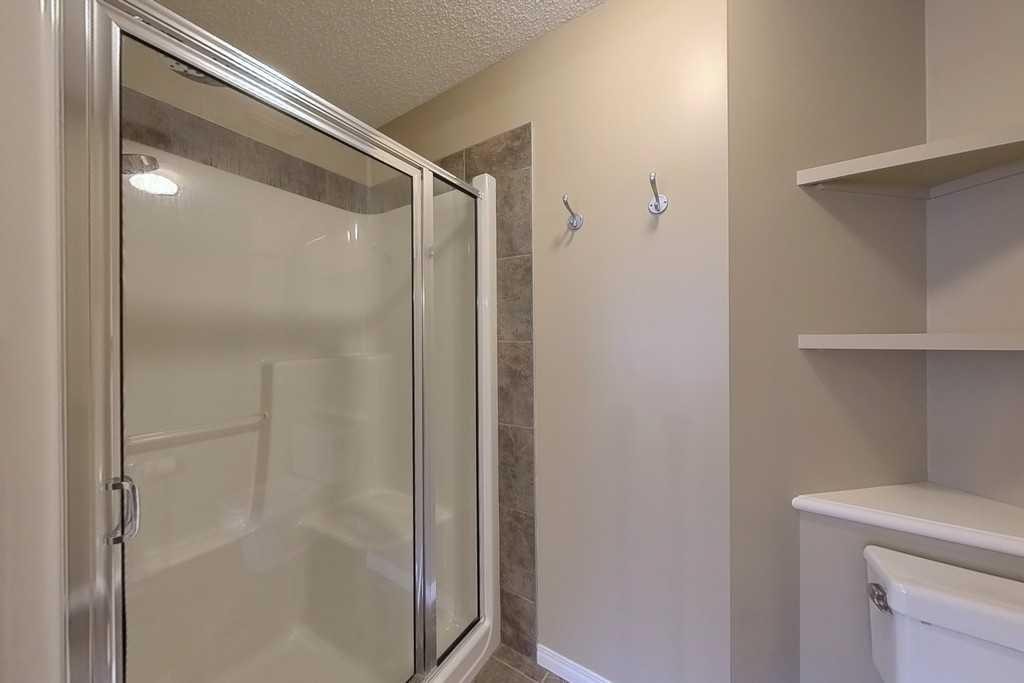 149 Rockborough Green Nw, Calgary, AB - Indoor Photo Showing Bathroom