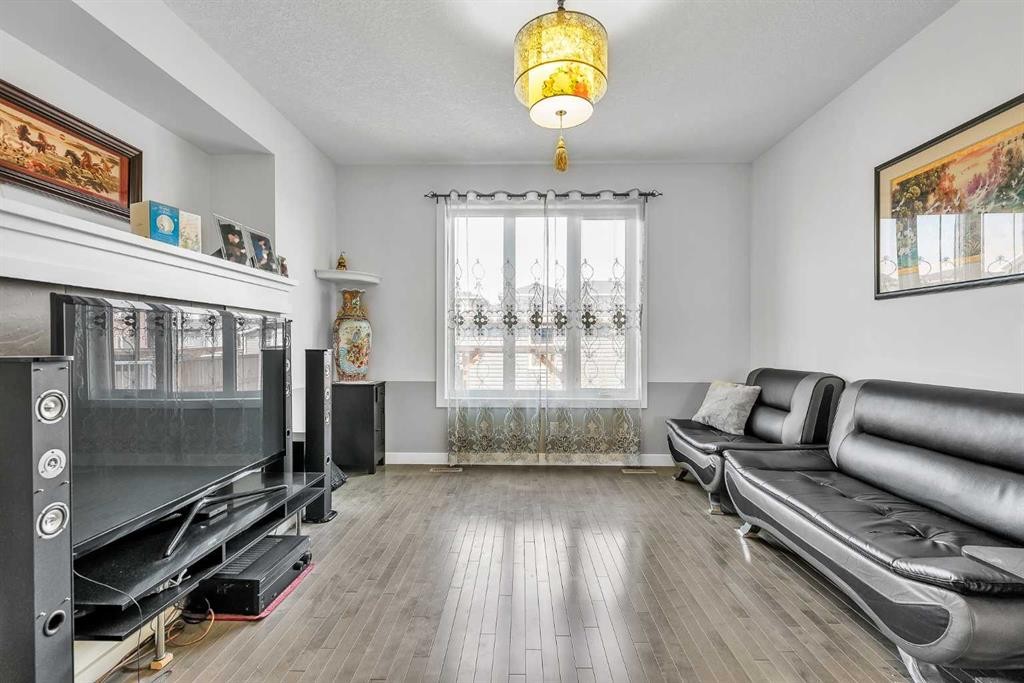 154 Redstone Common Ne, Calgary, AB - Indoor